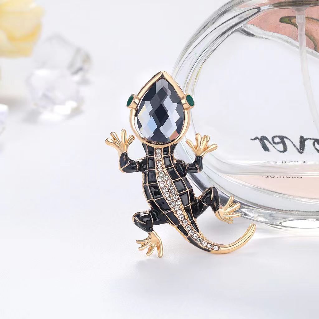 Diamond studded glass gecko br - Embroidery Fish ulasan dan harga