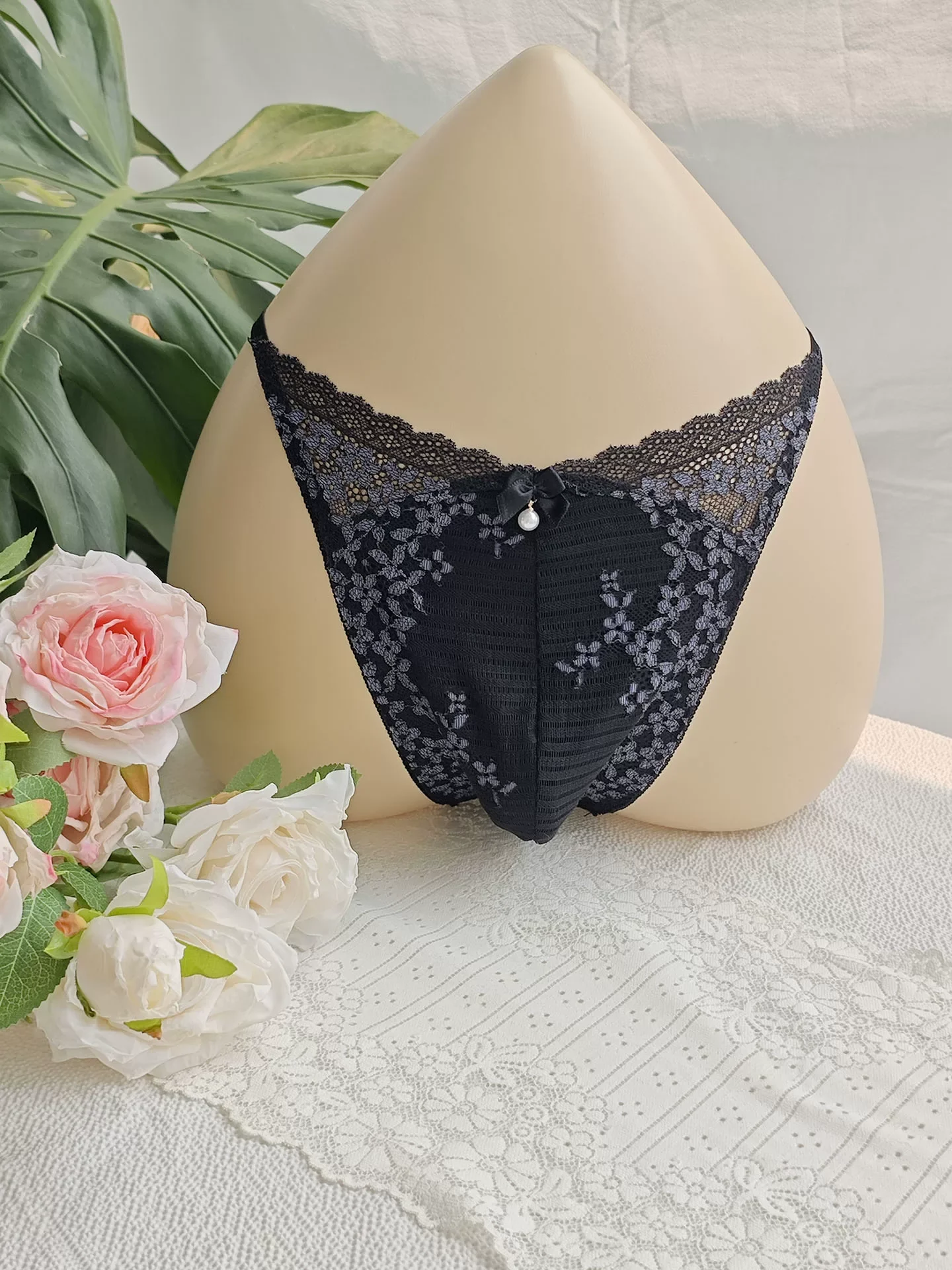 Black Lace Man's T-brief Embro - Embroidery Lace ulasan dan harga