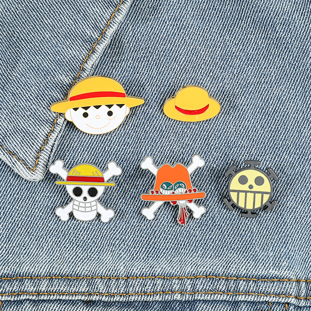 One Piece Brooch Anime Cartoon - Embroidery Illustration ulasan dan harga